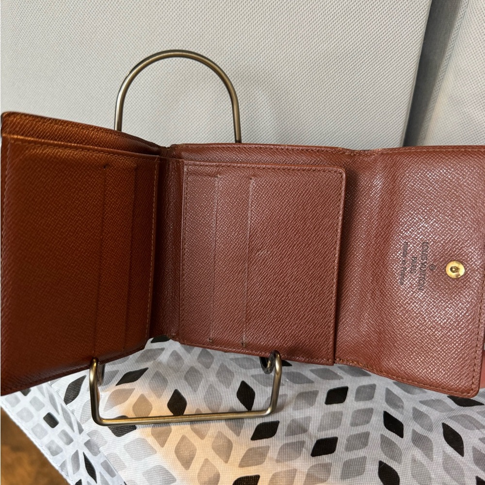 Louis Vuitton monogram Elise compact wallet - Picture 6 of 14